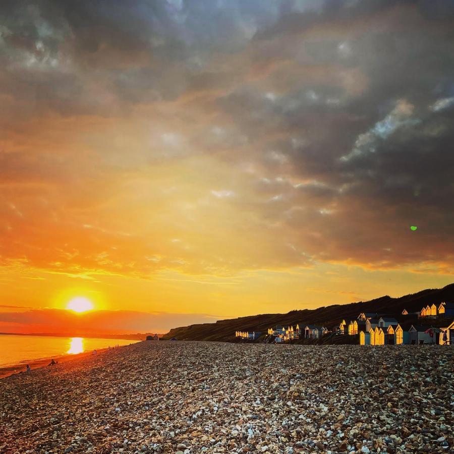 Отель Westerley Cove Лимингтон Экстерьер фото